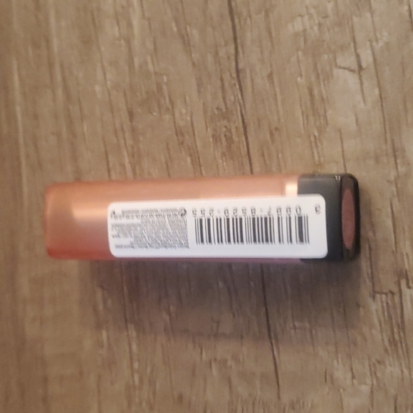 Revlon Colorburst Lip Butter - Peach Parfait - Picture 3 of 4
